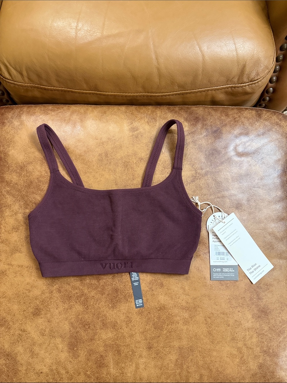 RARE NWT Vuori Halix Seamless Ribbed Sports Bra Sz XS Cerise Maroon